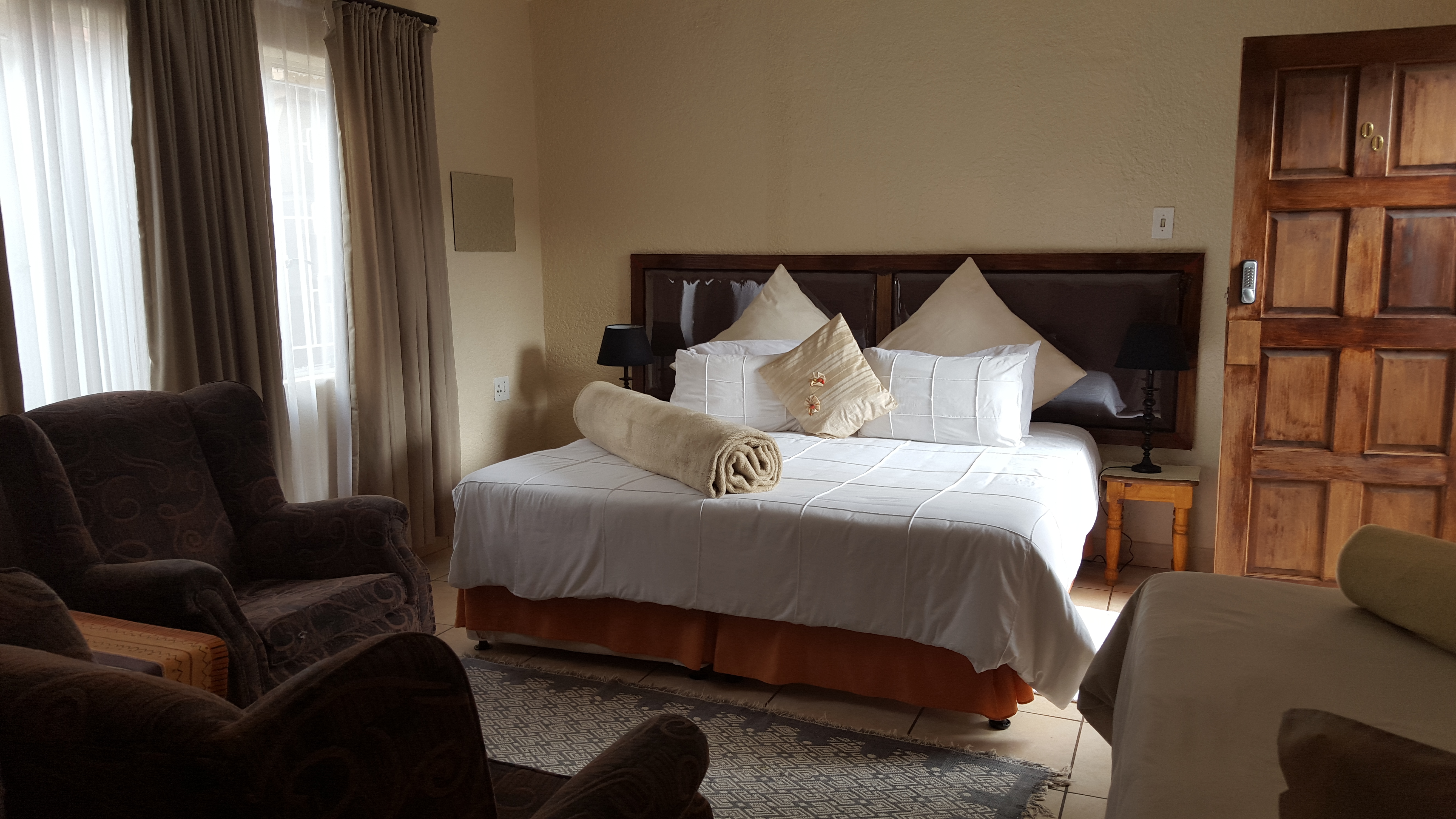 African Sky Bed And Breakfast And Guest House- Krugerdorp Group ...